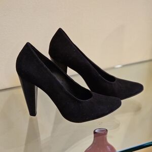 Elegant Black Women's Suede Heels